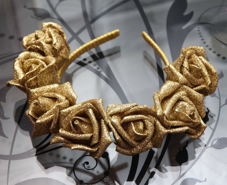 Ободок ручной работы "Розы в золоте"